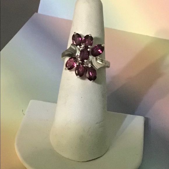 Sterling Silver Rhodolite‎ Garnet Ring - Picture 5 of 6